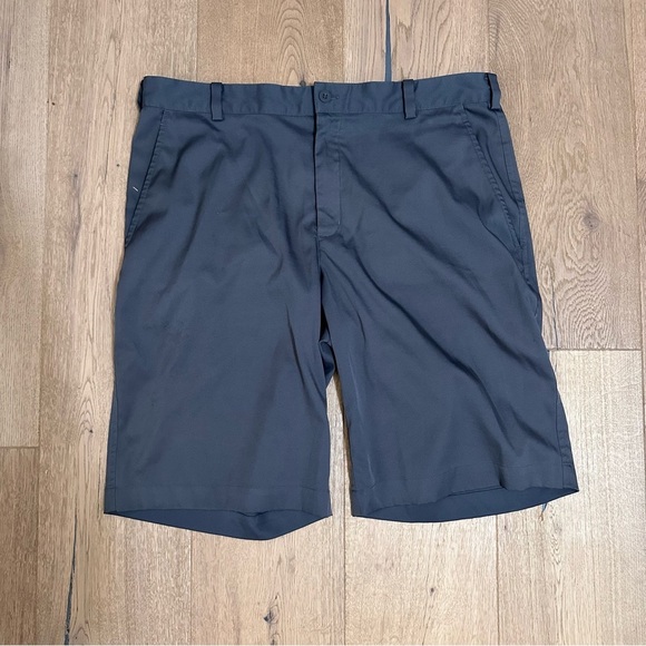 Nike Other - Nike Golf Dri-fit pants 34